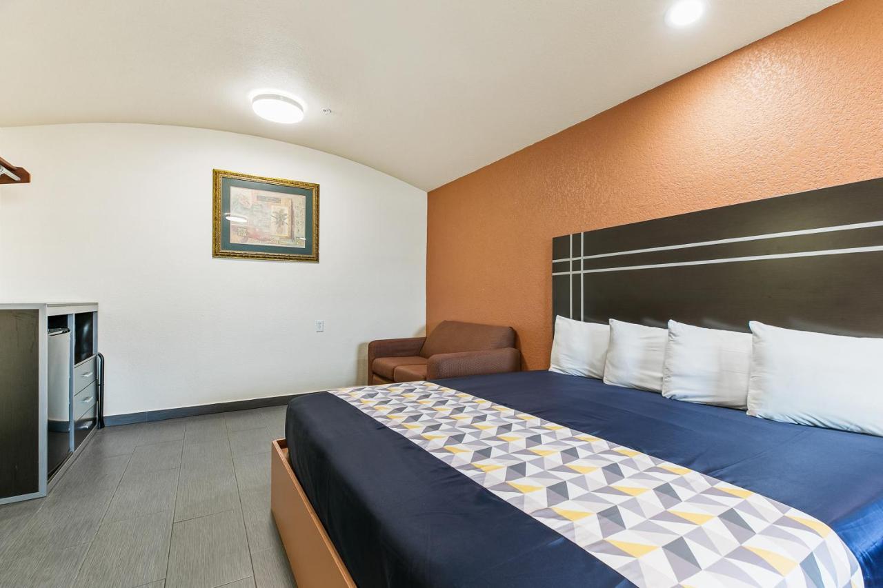 Lighthouse Inn Саут Падре Алънд Екстериор снимка
