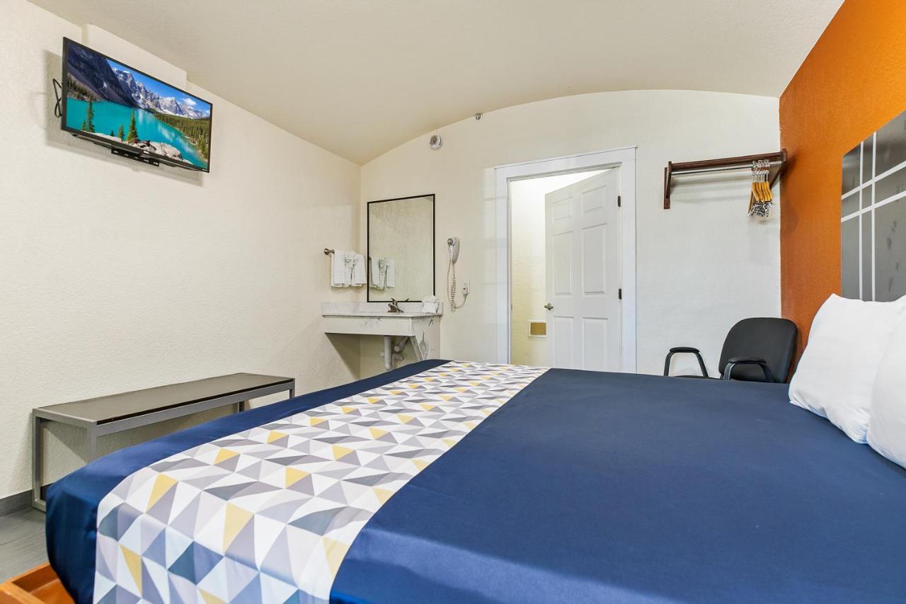 Lighthouse Inn Саут Падре Алънд Екстериор снимка